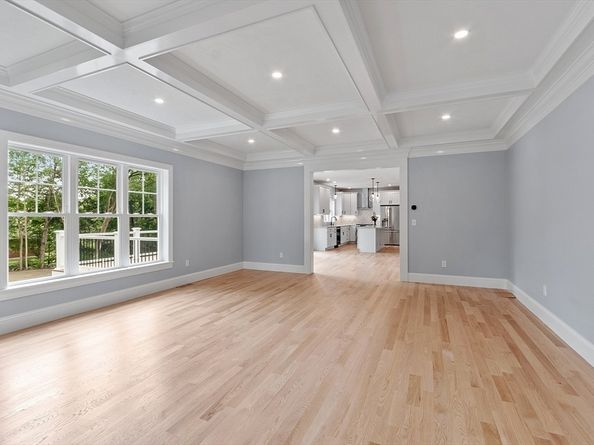 192 Tahattawan, Littleton MA 01460