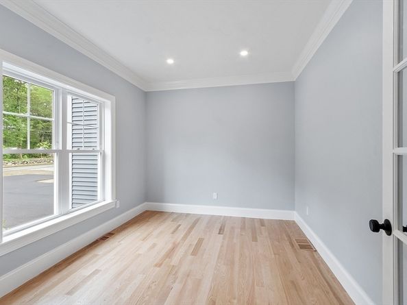 192 Tahattawan, Littleton MA 01460