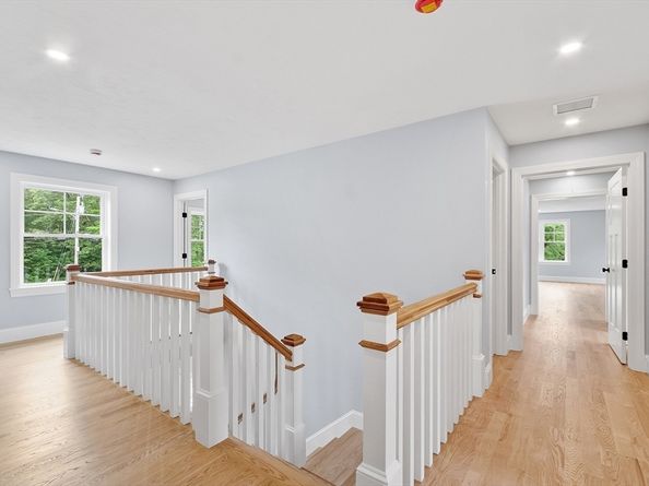 192 Tahattawan, Littleton MA 01460