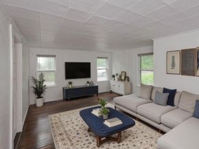 450 Mount Wayte Ave, Framingham MA 01702