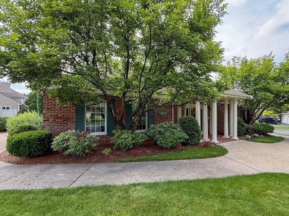 9 Powder Hill Way 9, Westborough MA 01581