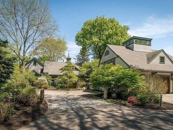 99 Essex Street, Hamilton MA 01982