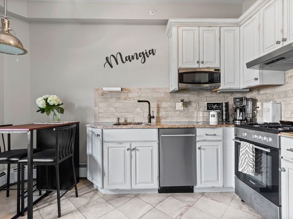 600 Shirley St 1, Winthrop MA 02152