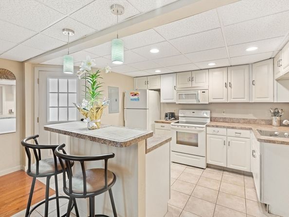 574 Pleasant Street, Worcester MA 01602