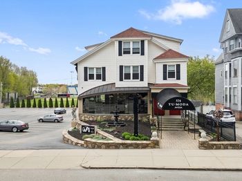 574 Pleasant Street