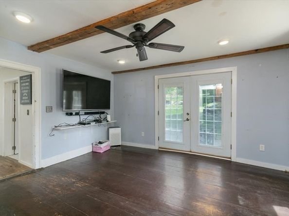 135 Hart St, Beverly MA 01915