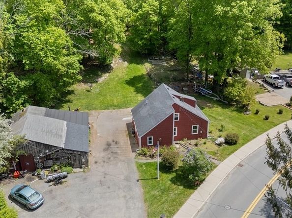 135 Hart St, Beverly MA 01915