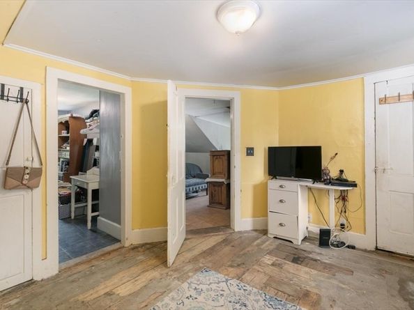135 Hart St, Beverly MA 01915