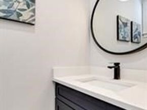 218 Hillside Ave 218, Needham MA 02494