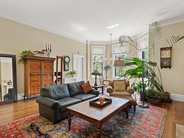 261 Commonwealth Avenue 5, Boston MA 02116