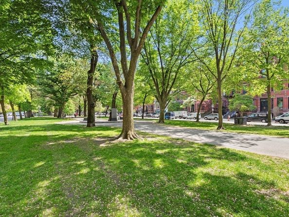 261 Commonwealth Avenue 5, Boston MA 02116
