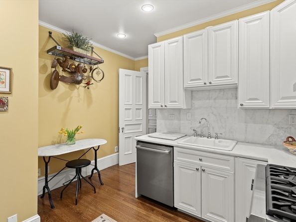 261 Commonwealth Avenue 5, Boston MA 02116