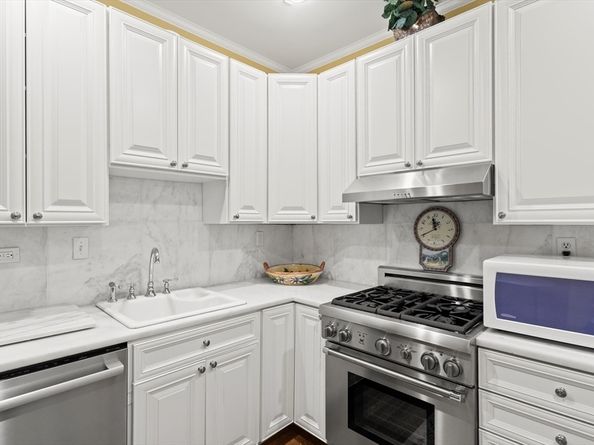 261 Commonwealth Avenue 5, Boston MA 02116