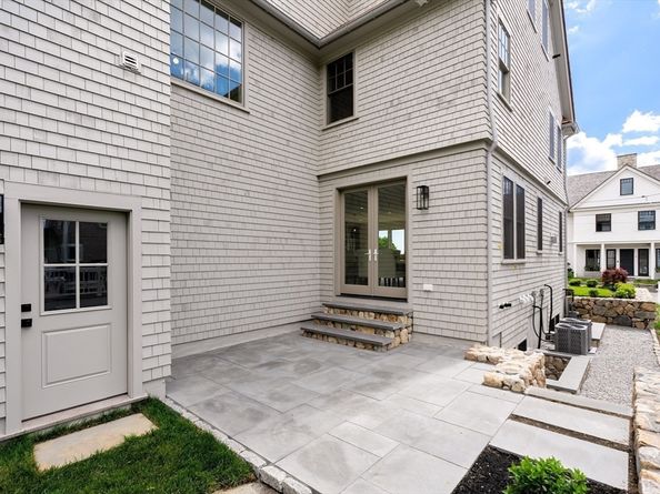 2 Collier Rd, Scituate MA 02066
