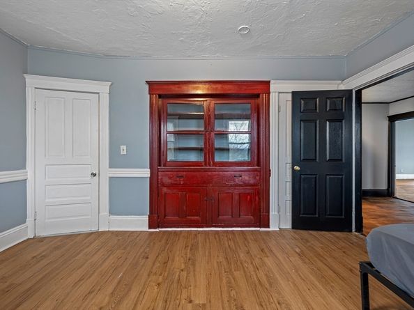 9 Forestdale Rd, Worcester MA 01605