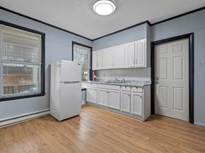 9 Forestdale Rd, Worcester MA 01605