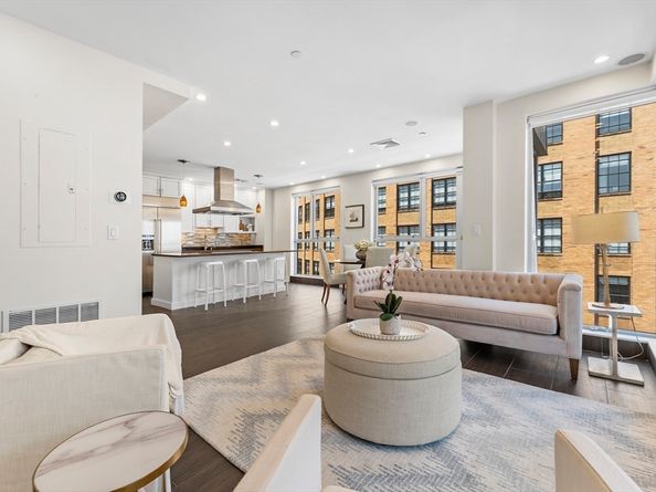 101 Broad St 8B, Boston MA 02110