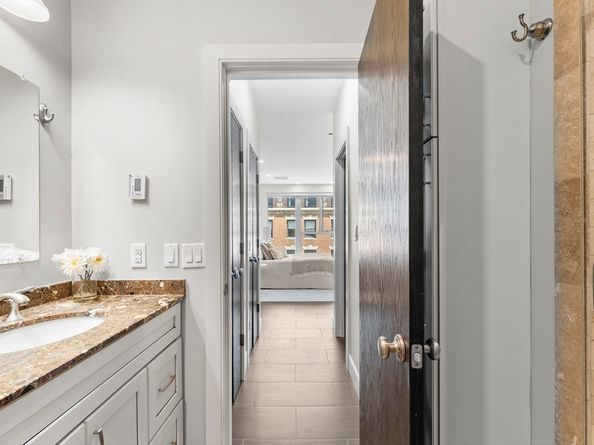 101 Broad St 8B, Boston MA 02110