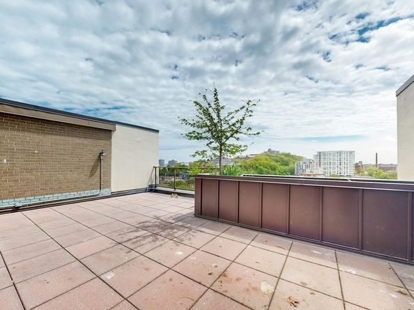 33 Pond Ave PH1207, Brookline MA 02445