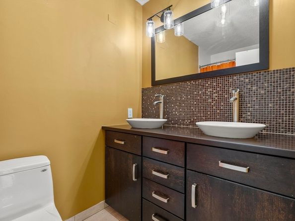 33 Pond Ave 419, Brookline MA 02445