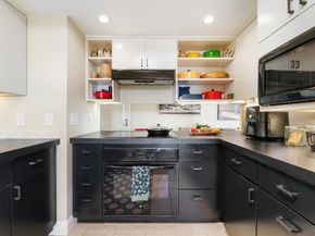 250 Hammond Pond Pkwy 916S, Newton MA 02467