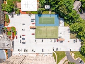 250 Hammond Pond Pkwy 916S, Newton MA 02467