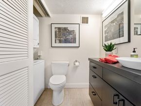 250 Hammond Pond Pkwy 916S, Newton MA 02467