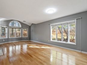 1105 Ridgefield Cir B, Clinton MA 01510