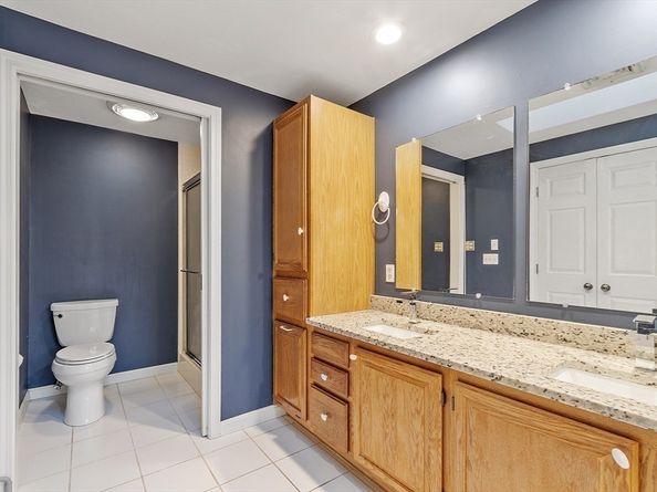1105 Ridgefield Cir B, Clinton MA 01510