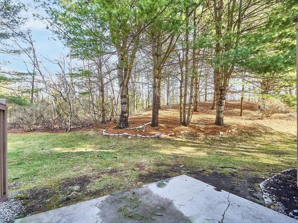 1105 Ridgefield Cir B, Clinton MA 01510