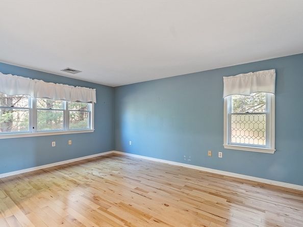 1105 Ridgefield Cir B, Clinton MA 01510