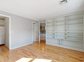 1105 Ridgefield Cir B, Clinton MA 01510