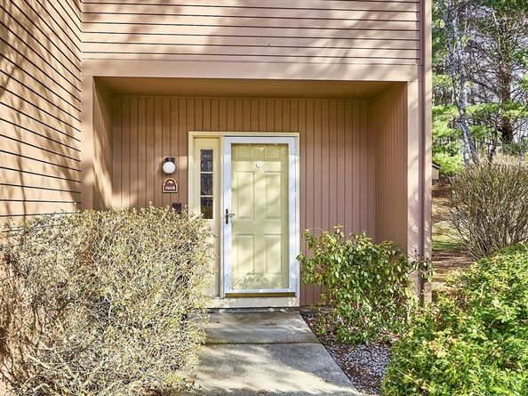 1105 Ridgefield Cir B, Clinton MA 01510