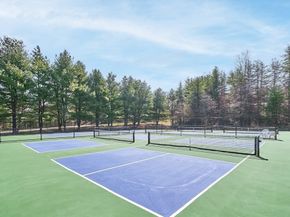 1105 Ridgefield Cir B, Clinton MA 01510