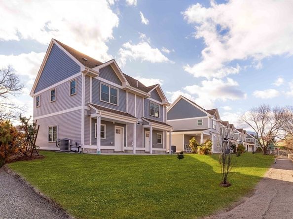 12 Finch Street 12, Boston MA 02126
