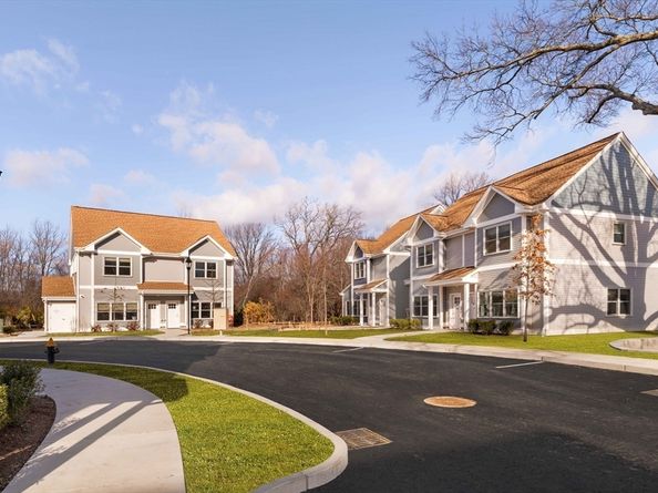 12 Finch Street 12, Boston MA 02126