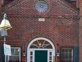 290 North St 4, Boston MA 02113