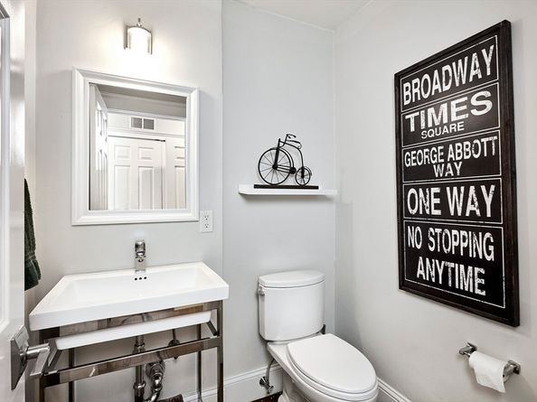 290 North St 4, Boston MA 02113