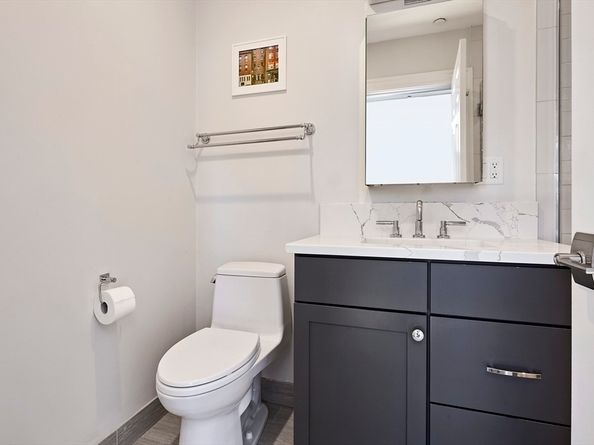 290 North St 4, Boston MA 02113