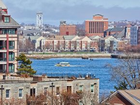 290 North St 4, Boston MA 02113