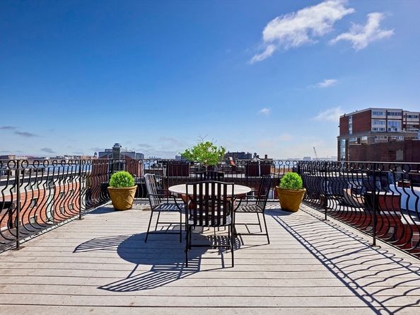 290 North St 4, Boston MA 02113
