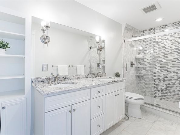 646 Newton St 2, Brookline MA 02467