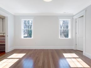 646 Newton St 2, Brookline MA 02467