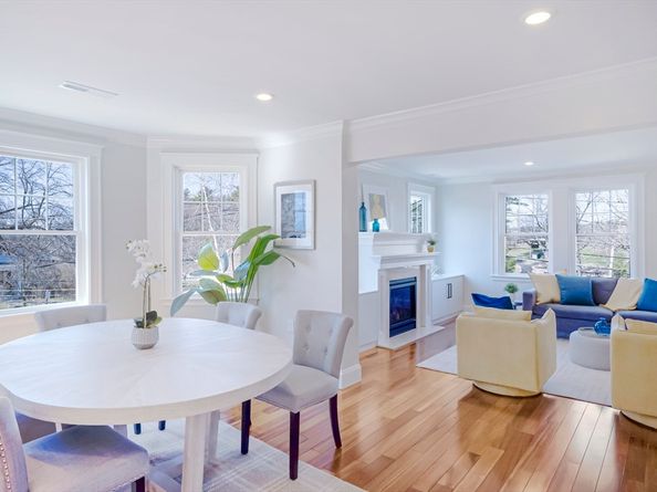 646 Newton St 2, Brookline MA 02467