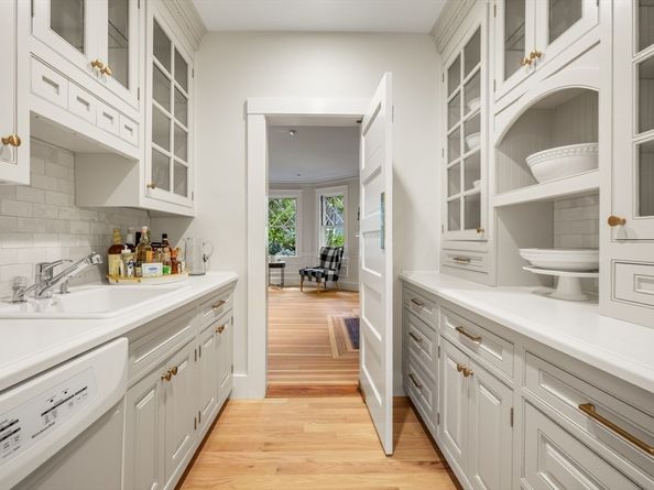 85 Williston Rd, Brookline MA 02445