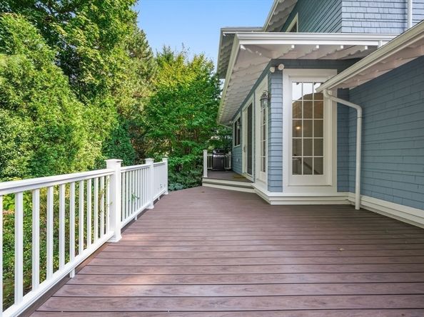 85 Williston Rd, Brookline MA 02445