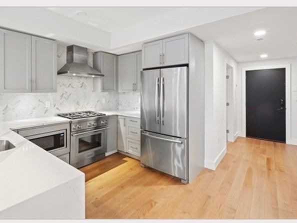 50 Hichborn St 204, Boston MA 02135