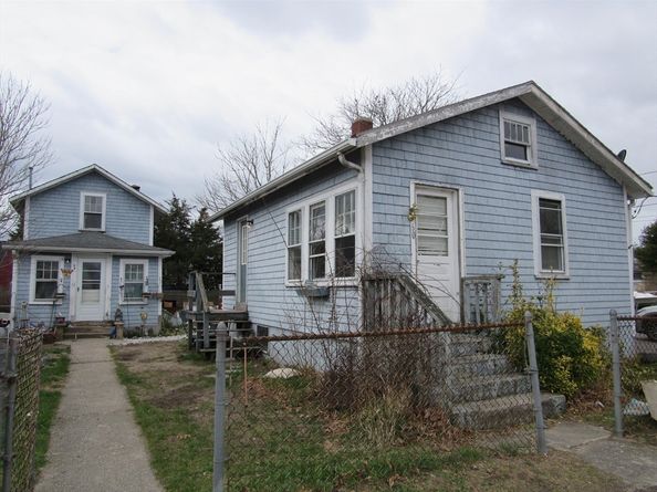 60 11th St, Wareham MA 02538