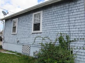 60 11th St, Wareham MA 02538