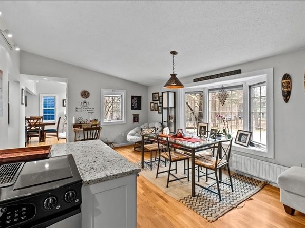 49 Ashcroft Rd, Sharon MA 02067
